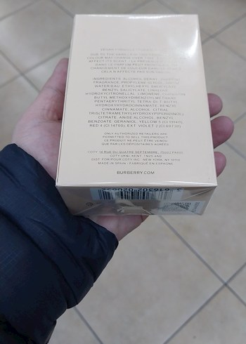 Burberry Goldess Kadın Parfümü 100 ml - Görsel 3