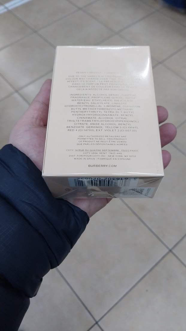 Burberry Goldess Kadın Parfümü 100 ml - Görsel 3