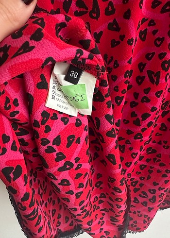 Academia Marka Desenli Kırmızı Elbise - Görsel 4