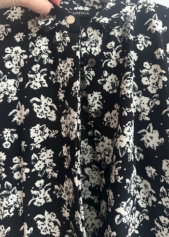Academia Marka Düğmeli Siyah Çiçekli Bohem Mini Elbise - Görsel 2