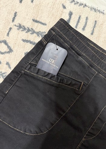 Siyah Rahat Kesim Mini Kot Şort - Görsel 2