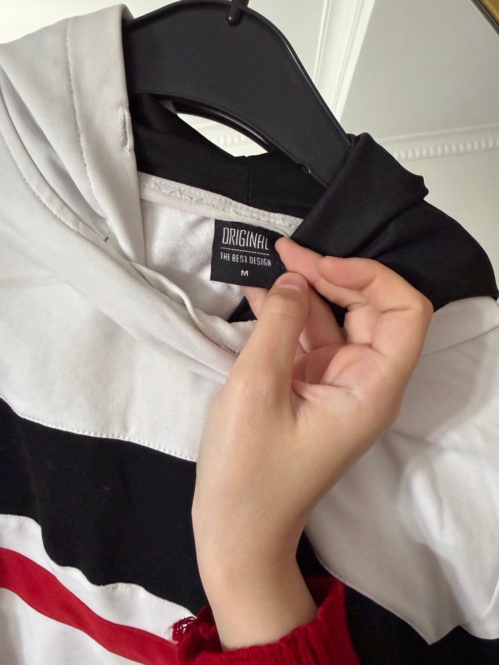 Çizgili Beyaz Kadın Sweatshirt - Görsel 3