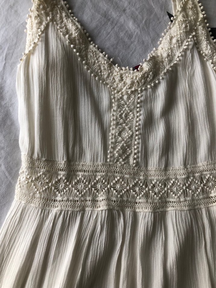 Dantel Detaylı Beyaz Midi Bohem Elbise - Görsel 4