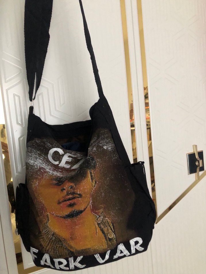 Siyah Baskılı Fermuarlı Kadın Çanta - Görsel 2