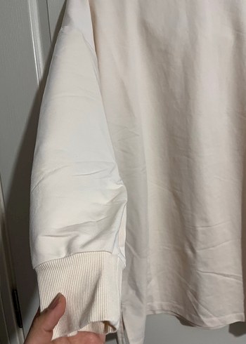 Kadın Beyaz Oversize Kapüşonlu Sweatshirt - Görsel 2