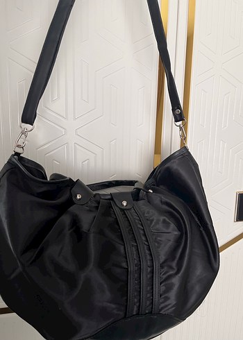 Siyah Parlak Tokalı Kadın Çanta - Görsel 3