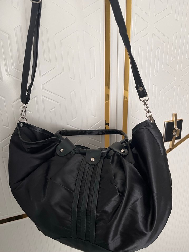 Siyah Parlak Tokalı Kadın Çanta - Görsel 2