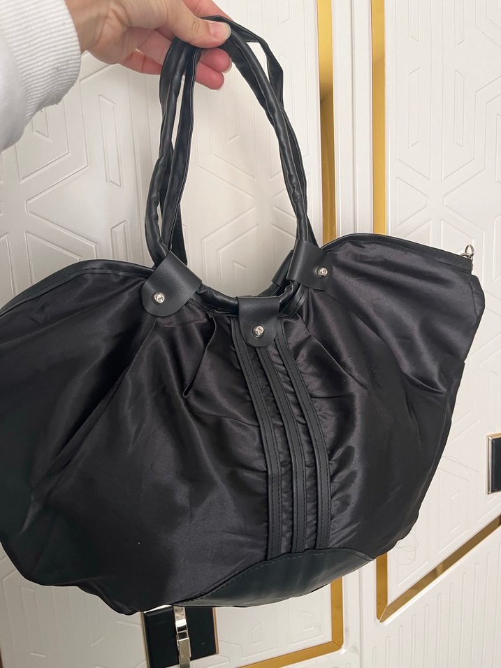 Siyah Parlak Tokalı Kadın Çanta - Görsel 5