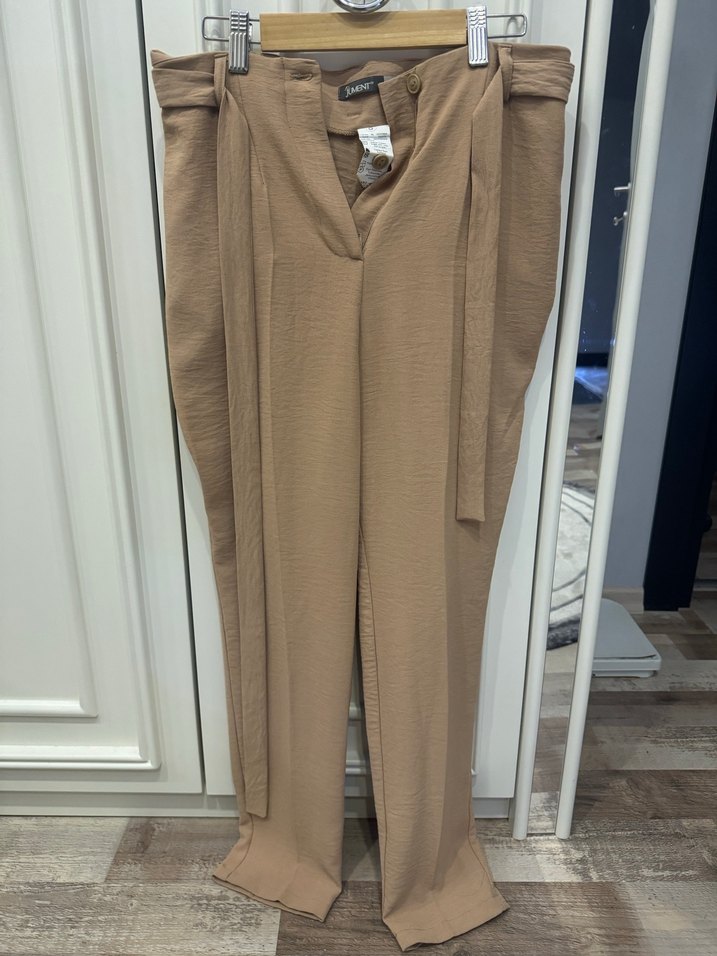 Bej Kadın Keten Ceket, Pilili, Ofis Şıklığı - Görsel 2