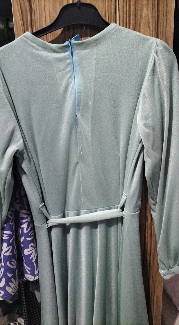 Kadın V Yaka Pileli Uzun Elbise - Görsel 2