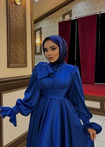 Uzun Kollu Mavi Tesettür Abiye Elbise
En dip fiyattır. - Görsel 3