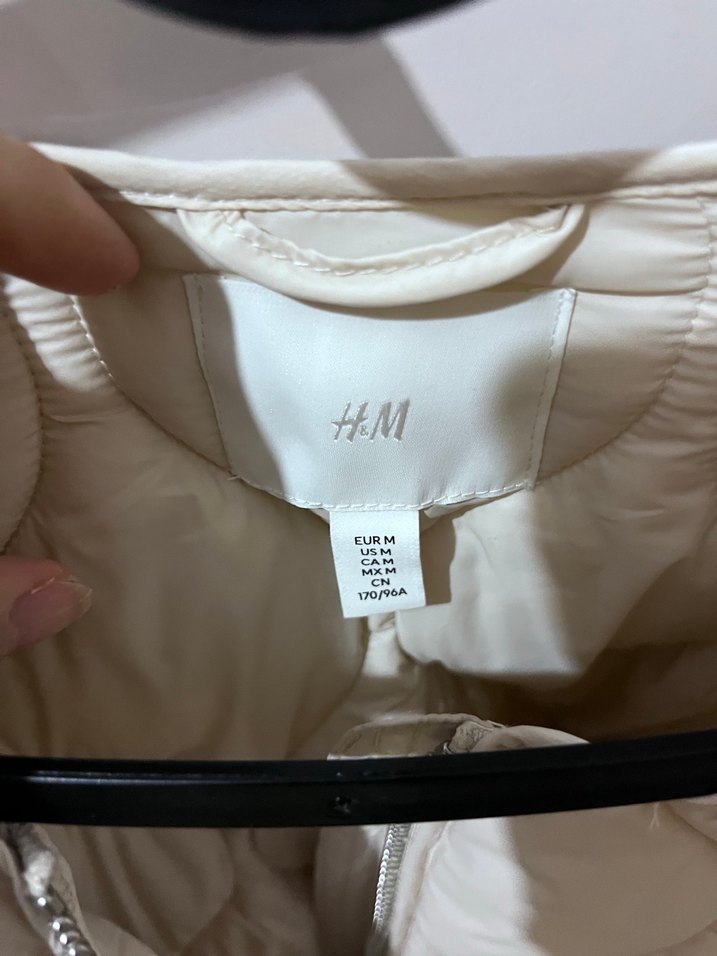 Beyaz Kuşaklı Kadın Mont - Görsel 3