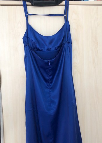 Saks mavisi saten elbise - Görsel 3