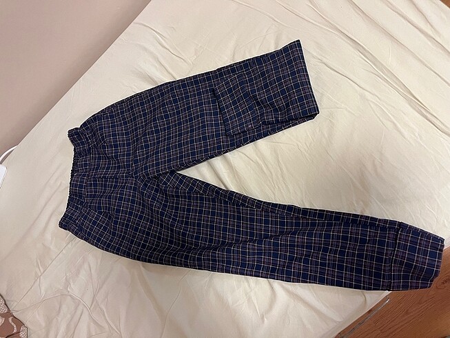 xs Beden Bershka kumaş pantolon