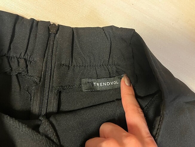 34 Beden siyah Renk Trendyolmilla şort etek