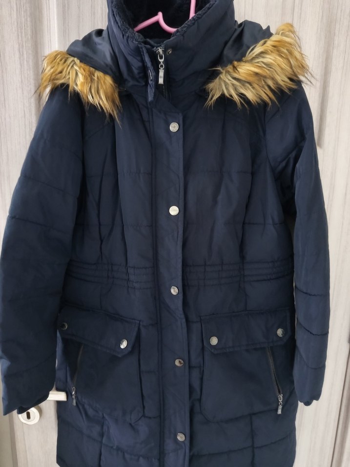 Siyah Kürklü Kadın Midi Kaban - Görsel 2