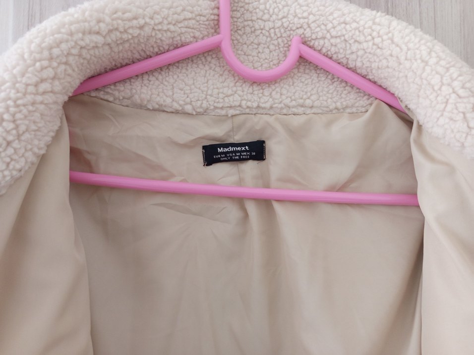 Beyaz Yüksek Yakalı Peluş Kadın Ceket - Görsel 2