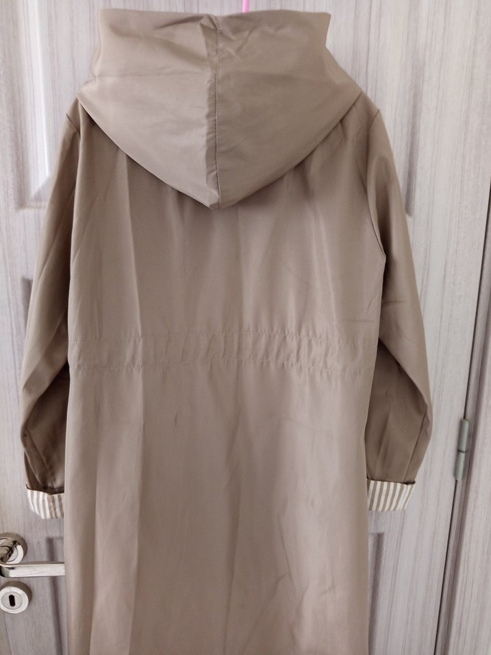 Kapüşonlu Bej Uzun Kadın Trençkot - Görsel 4