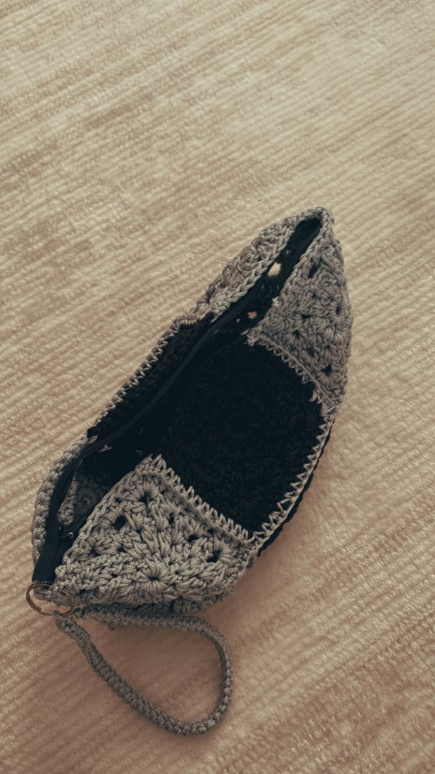 Gri Nakışlı Örgü Kadın Çanta - Görsel 2