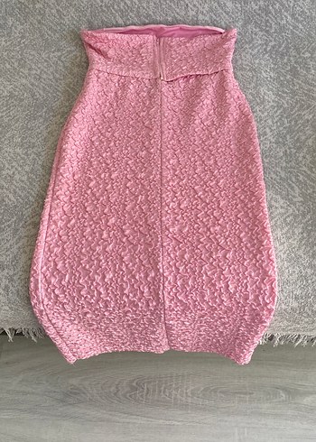 Kumaşı kabarık kaliteli elbise - Görsel 2