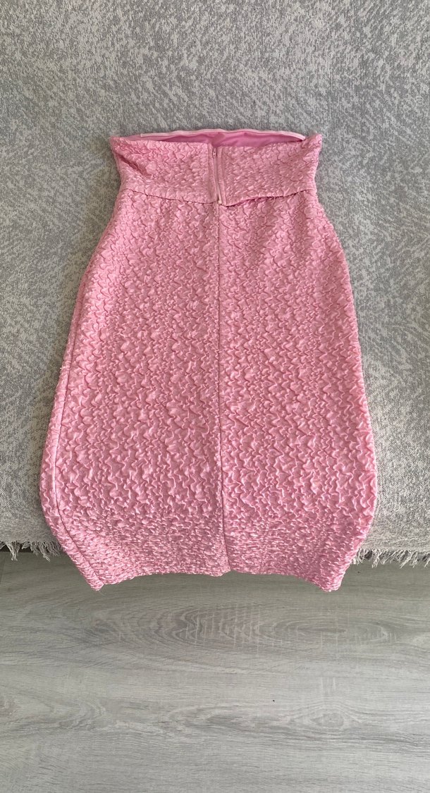 Kumaşı kabarık kaliteli elbise - Görsel 2