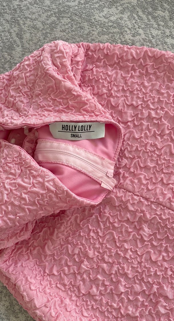 Kumaşı kabarık kaliteli elbise - Görsel 3