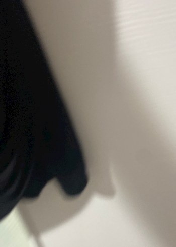 Piliseli V Yaka Siyah Uzun Abiye Elbise - Görsel 5