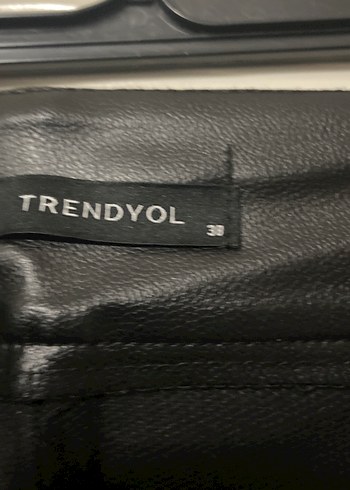 Kadın Siyah Deri Midi Pantolon - Görsel 4