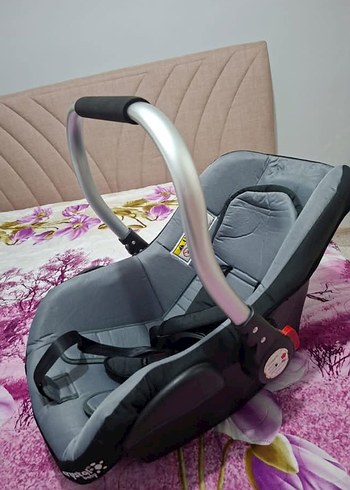 Diğer Gri Bebek Tasima Koltugu
