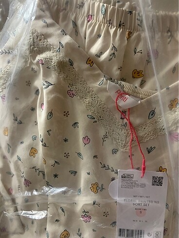 s Beden Penti floral pijama takımı