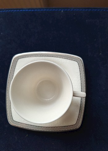 Gri Desenli Beyaz Porselen Fincan Seti - Görsel 3