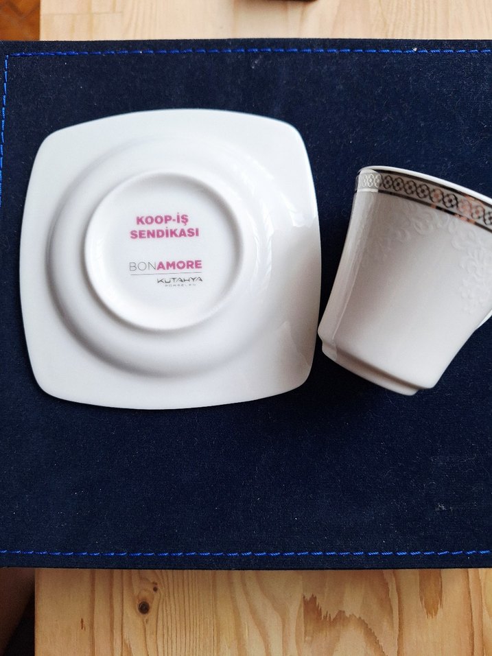 Gri Desenli Beyaz Porselen Fincan Seti - Görsel 4