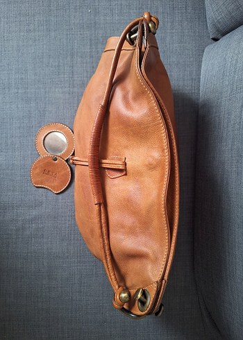 Kahverengi Deri Kadın Omuz Çantası ve Ayna - Görsel 4