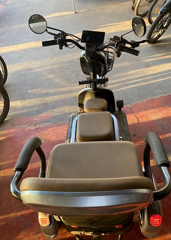 Gri Scooter'ı Rahat Oturmalı Çocuk Oturacaklı - Görsel 2