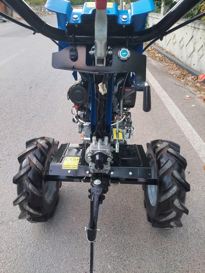 Mavi Yavuz 300 Traktör - Görsel 4