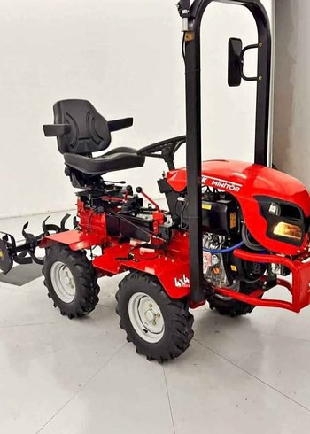 Kırmızı Çapa Makinası Araç 4x4 - Görsel 3