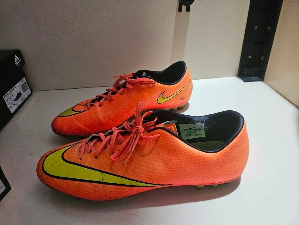 Orijinal Nike Krampon 47 numara - Görsel 2