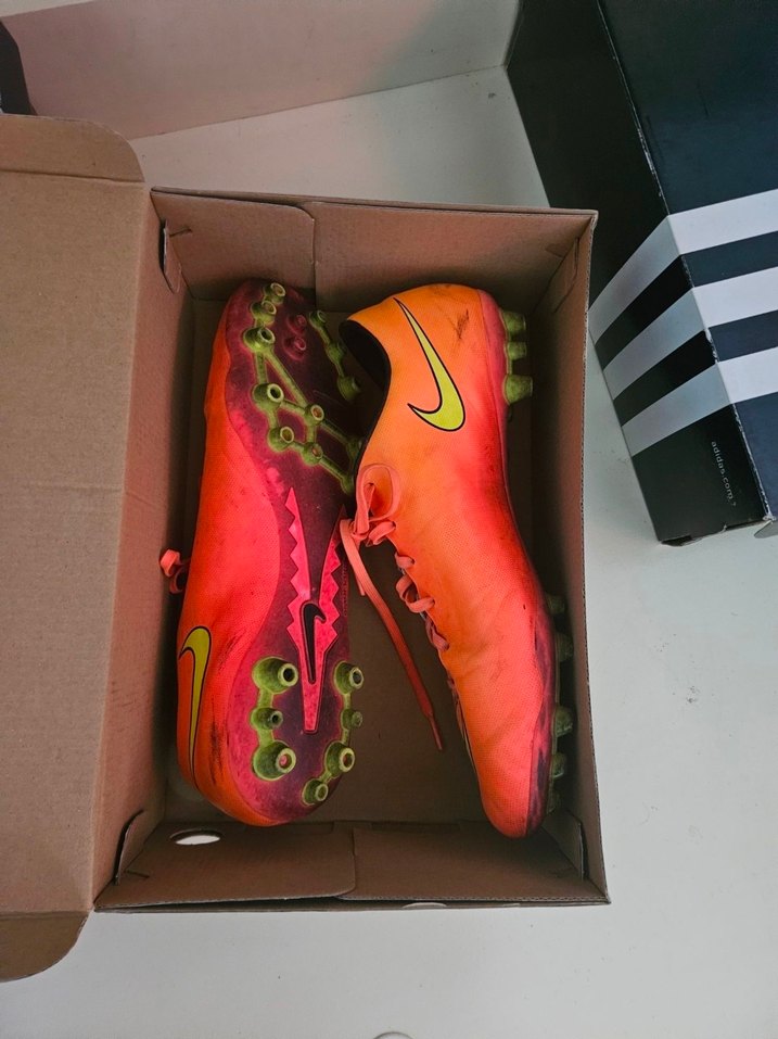 Orijinal Nike Krampon 47 numara - Görsel 4