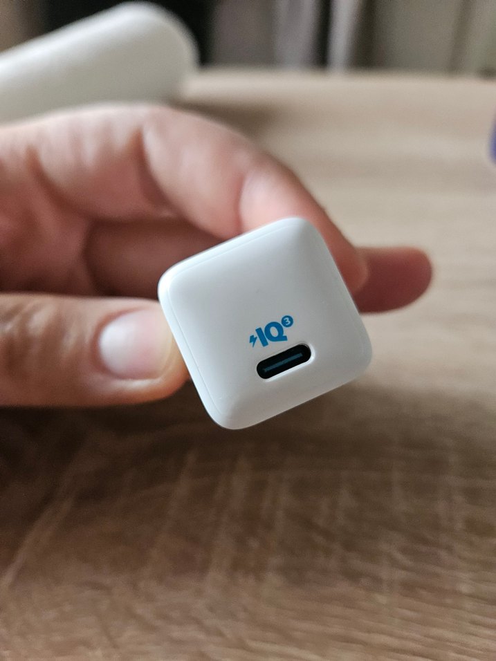 Anker PowerPort IIl Nano 20W Hızlı Şarj Adaptörü - Görsel 2