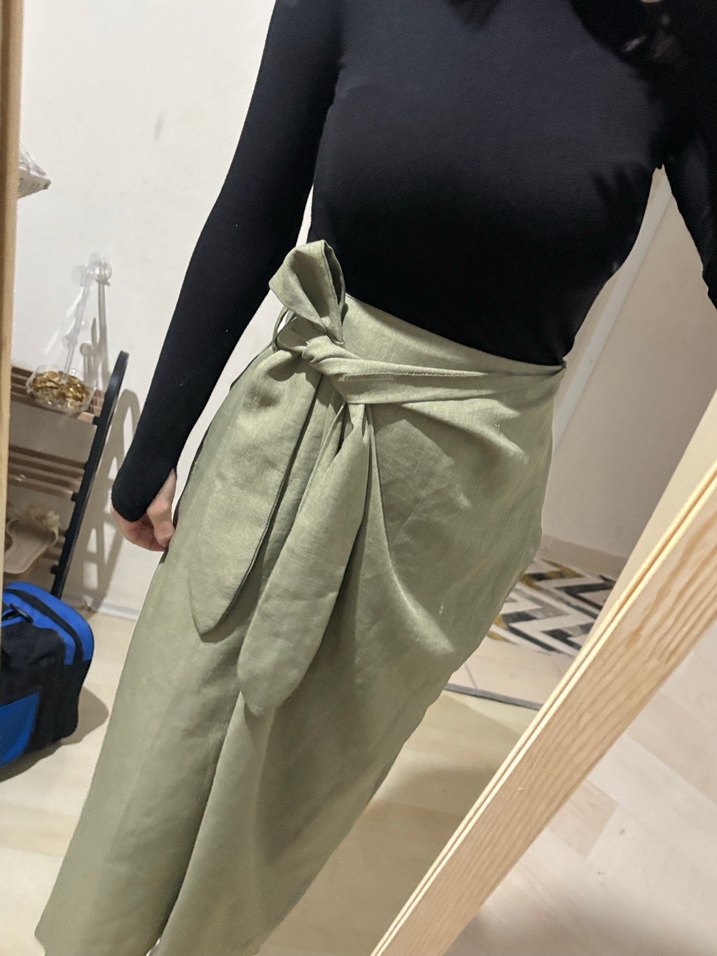 Bağlamalı midi boy etek yırtmaçlı - Görsel 3