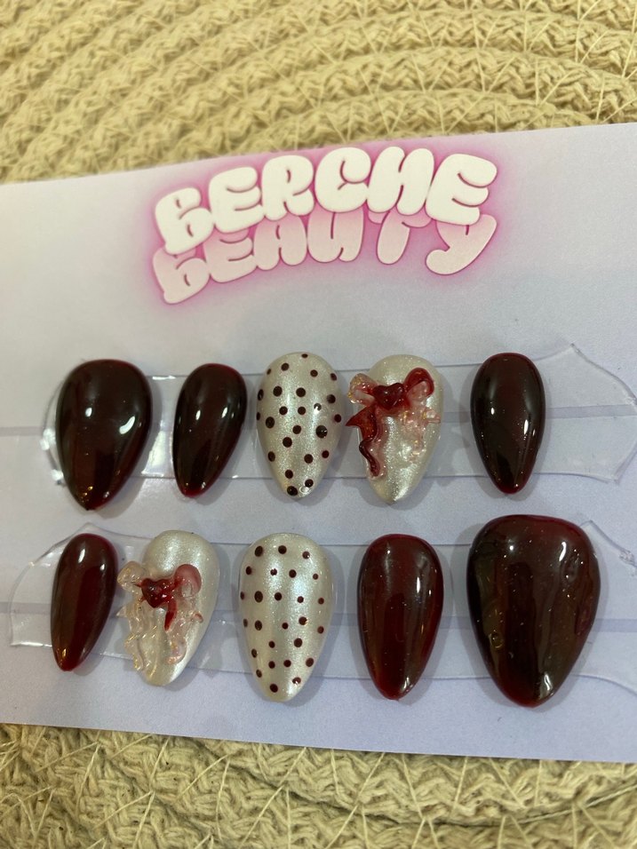 Romantic Girl 10lu protez jel takma tırnak seti kısa badem charm - Görsel 3