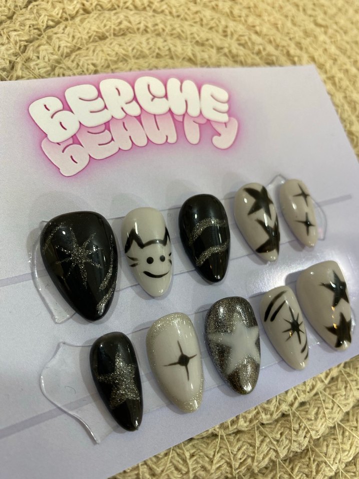 Dark Galaxy 10lu protez jel takma tırnak kısa badem set - Görsel 2