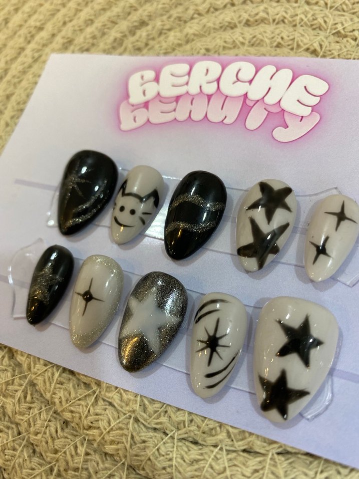 Dark Galaxy 10lu protez jel takma tırnak kısa badem set - Görsel 3