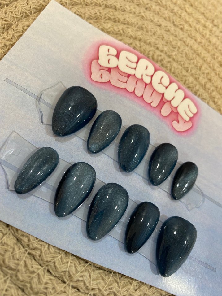 Moonlight 10lu Sedefli protez jel takma tırnak seti kısa badem - Görsel 3