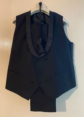 Erkek Siyah Düğmeli Klasik Kesim Takım Elbise - Görsel 2