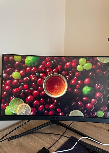 Msı 144hz curved monitör - Görsel 2