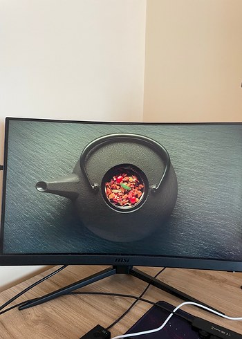 Msı 144hz curved monitör - Görsel 3