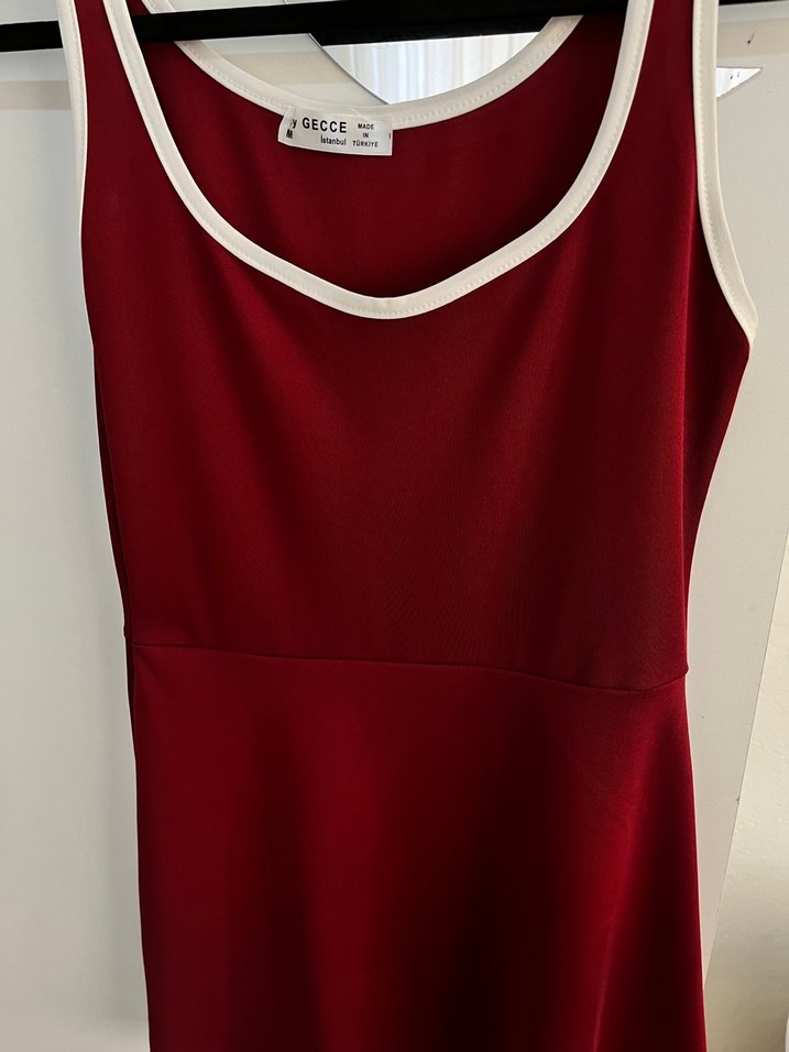 Kırmızı V Yaka Mini Spor Elbise - Görsel 3