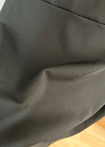 V Yaka Siyah Mini Elbise - Görsel 3