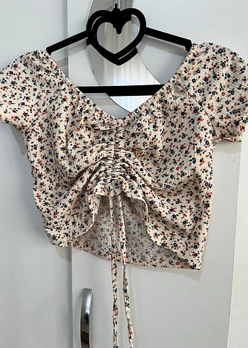 Çiçek baskılı büzgülü takım - Görsel 3